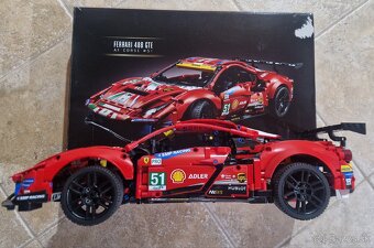 Lego Technic Ferrari 488 GTE - 3