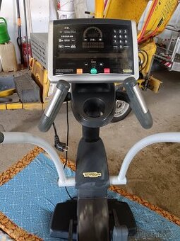 Predám profesionálny eliptický trenažér Technogym Excite - 3