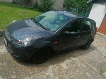 Ford fiesta. - 3