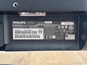 19’’ LCD Monitor Philips 193V5L - 3