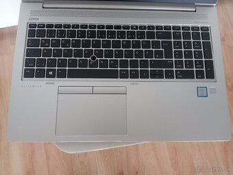 predám HP Elitebook 850 G6 , Intel Core i5 , 16gb ram , ssd - 3