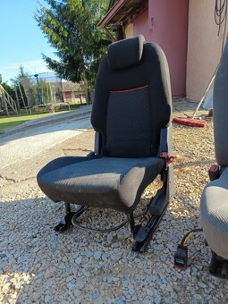 Autosedačka - 3