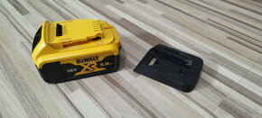 3D tlač Zdravím ponúkam držiak batérie Dewalt XR 18V Máš r - 3