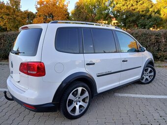 Volkswagen touran 2.0 tdi cross 7 - miestne - 3