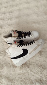 Členkové kožené tenisky Nike Blazer Mid 77 Vintage 36 - 3