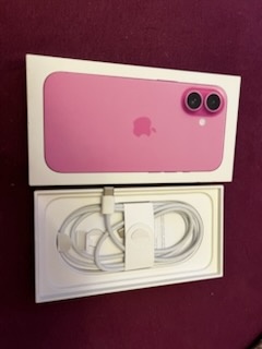 Predám iPhone 16 - 3