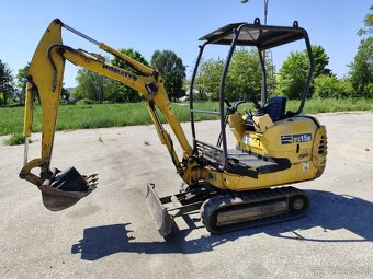 Minibáger Komatsu PC15, váha 1550kg. - 3