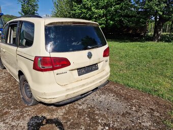 Predám nepojazdný VW Sharan - 3