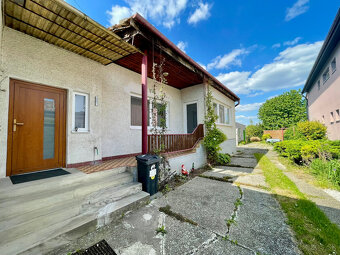 BA II. Na predaj rodinný dom s veľkým pozemkom - 3