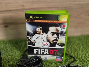 Original Xbox (v1.4), 2 ovládače, Burnout, Fifa, Madden - 3