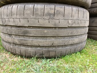 2x 255/30r20 a 2x 225/35r20 - 3