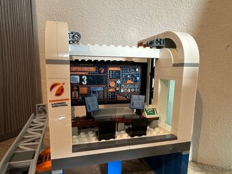 Lego Space 60228 raketová základňa - 3