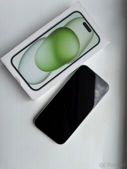 iPhone 15 128GB green ako nový - 3