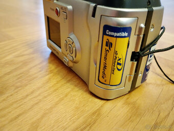Olymlus Camedia Ultrazoom C730 - 3