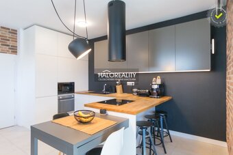 HALO reality - Predaj, trojizbový byt Slovenský Grob, Malý R - 3