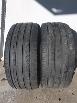 Letné pneu 245/40 R18 - 3