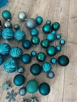 Vianočne ozdoby 82ks + 2 štóly - 3