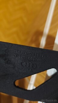 Nosná tyč motora 8K0199521Q - 3