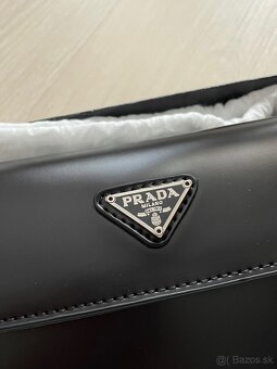 Čierna dámska kabelka Prada - 3