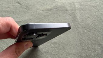 Apple iPhone 15 Pro Max – 256 GB – ako nový - 3