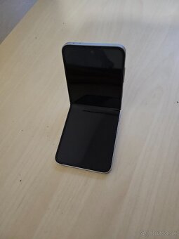 Galaxy z flip 6 - 3