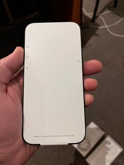 iPhone 15,Black,128GB - 3