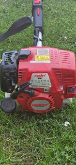 Benzinový vyžínač Hecht  CG230N - 3