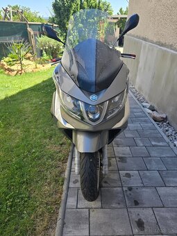 Piaggio x10 - 3