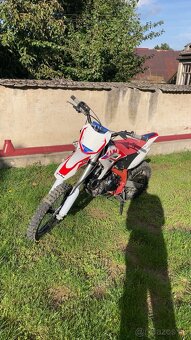 JJM Y125 - 3