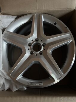 Mercedes ml gl amg R20 original - 3