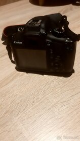 Zrkadlovka Nikon EOS 1300D - 3