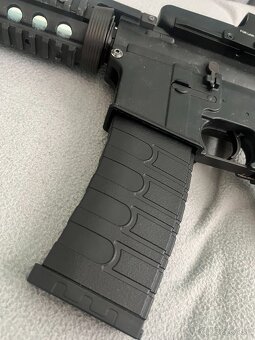Airsoft M4 elektrická - 3