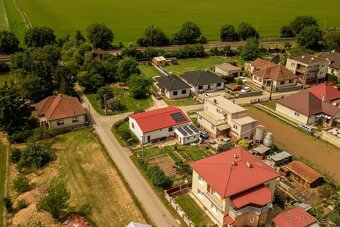 Exkluzívny predaj rodinného domu v obci Jelšovce, okres NR - 3