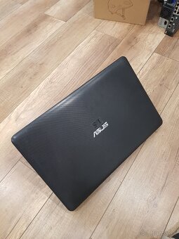 Pracovný notebook ASUS X751LN - 3