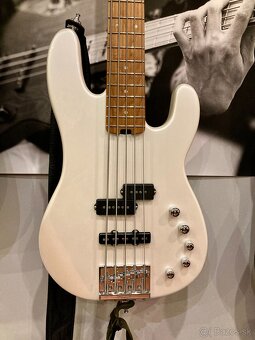 Charvel San Dimas Pro-mod 5 + Darkglass tone capsule - 3