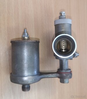 Predám bronzový karburátor Amac 25PJY - 3