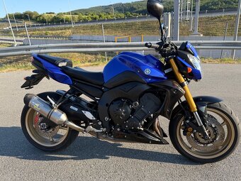 Yamaha fz08 - 3