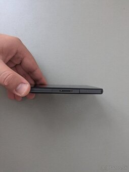 Sony Xperia Z3 Compact v super stave - 3