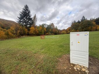 Pozemok na výstavbu rodinného domu v lone prírody o rozlohe - 3