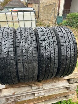 195/70 R15C - 3