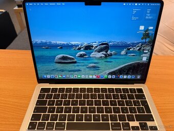 Macbook air M3, 13”, strieborny, 16/256 - 3