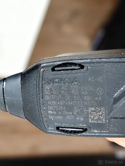 Cestovná nabíjačka Nokia AC-4E - 3