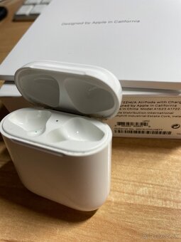 Predám použivaný case / krabičku pre AirPods 1 alebo 2 - 3