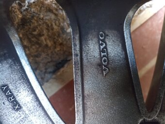 Originálne elektróny Volvo - 3