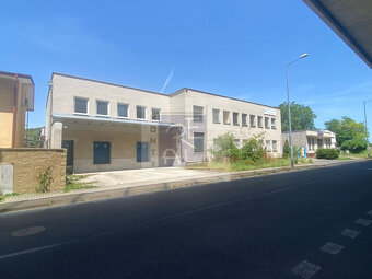 NA PRENÁJOM SKLADOVÉ, OBCHODNÉ A VÝROBNÉ PRIESTORY NITRA - 3