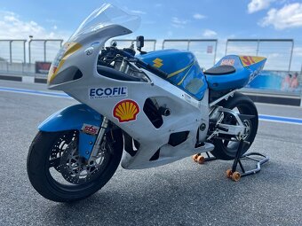 Suzuki GSXR 750 K2 - 3