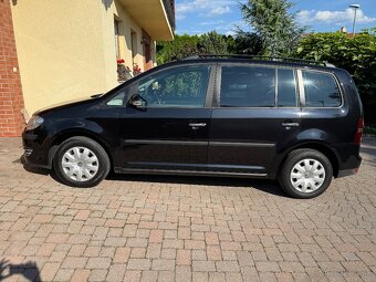 Volkswagen Touran 1,9 TDi 7miest - 3