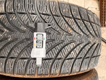 235/45R18 BF Goodrich zimne - 3