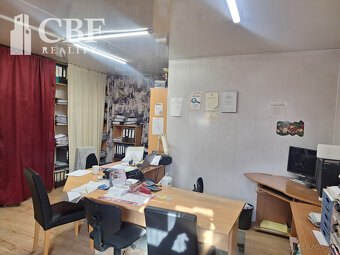 OBJEKT V CENTRE MESTA ROŽŇAVA NA PREDAJ - 3