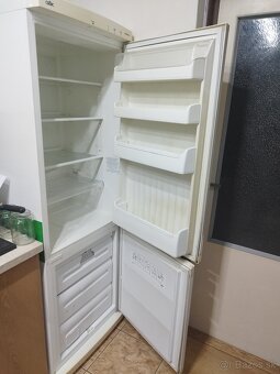 Chladnička s mrazničkou - 3
